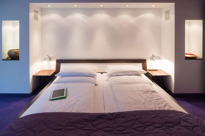 Room 9 of 51