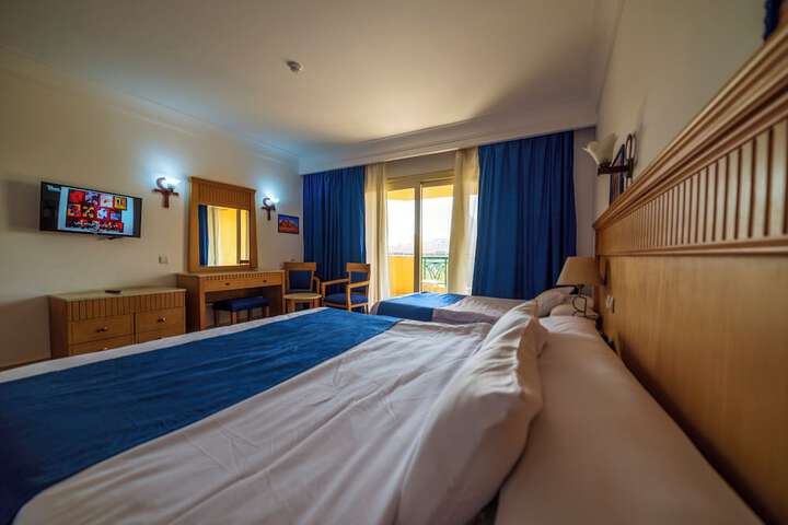 Room 47 of 109