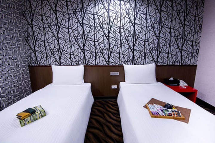 Room 20 of 36