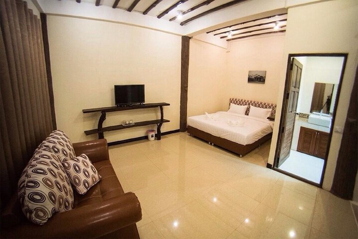 Room 2 of 64