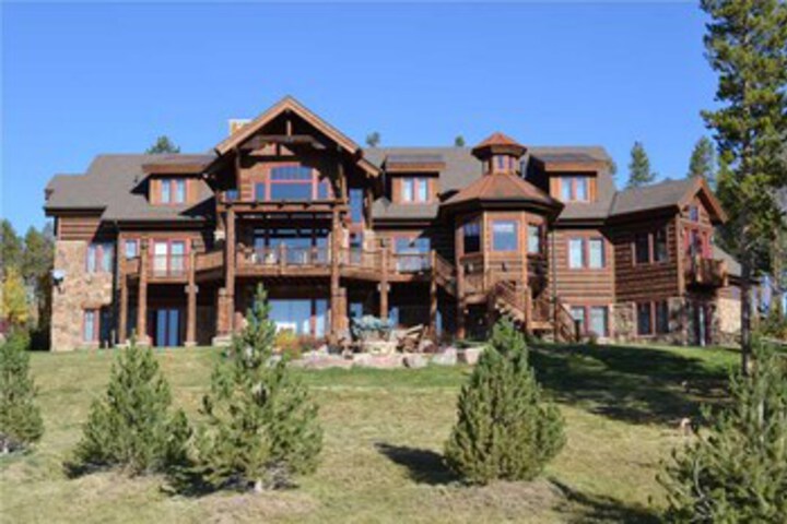 Pole Creek Golf Home by Stay Winter Park in Granby, CO