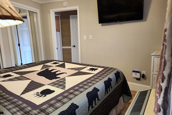 Room 49 of 213
