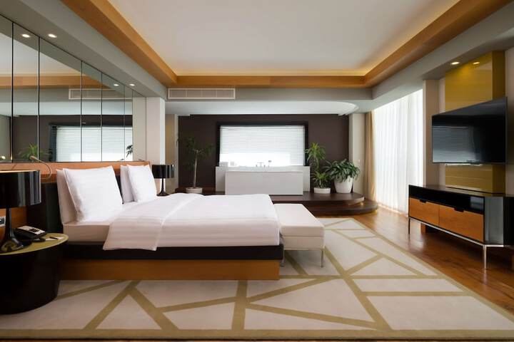 Room 22 of 410