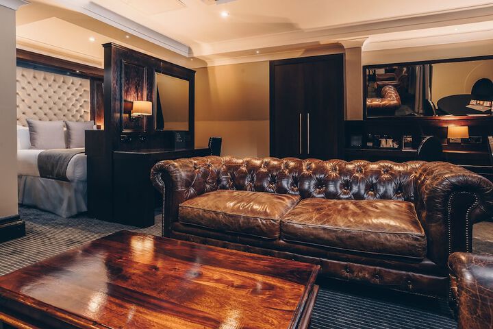 Room 50 of 86