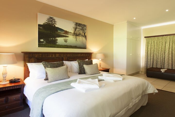 Room 40 of 299