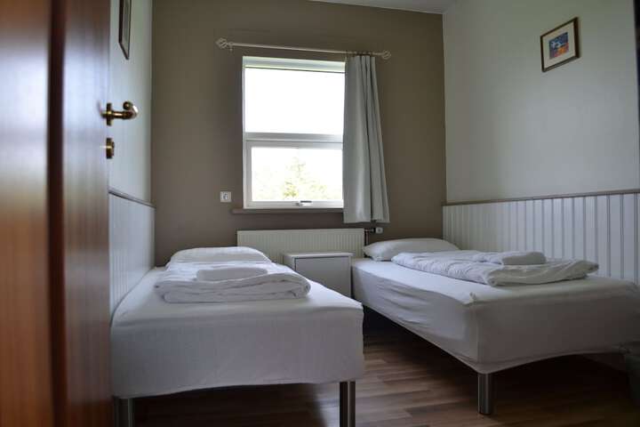 Room 16 of 66