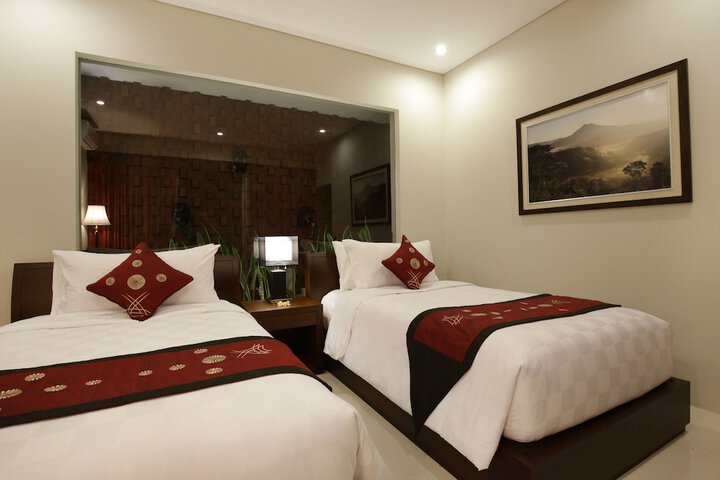 Room 3 of 30