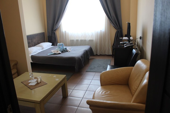 Room 12 of 62