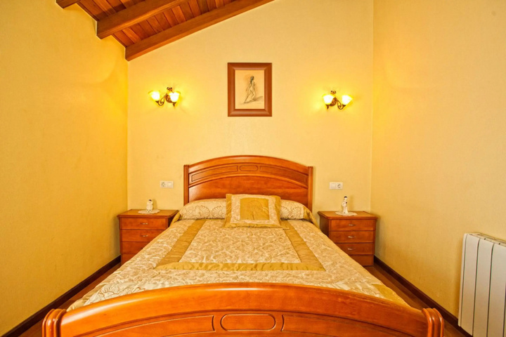 Room 3 of 19