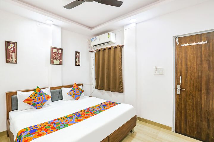 Room 14 of 29