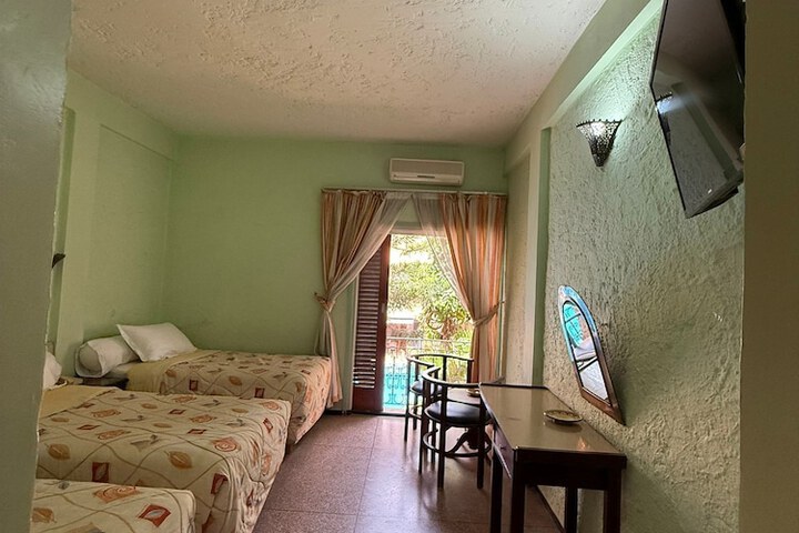 Room 15 of 61