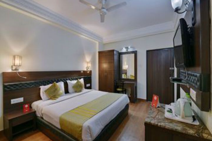 Room 8 of 24