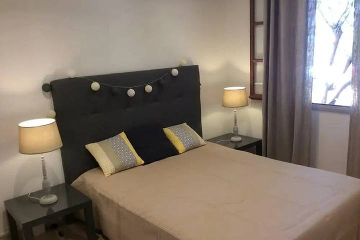 Room 3 of 10