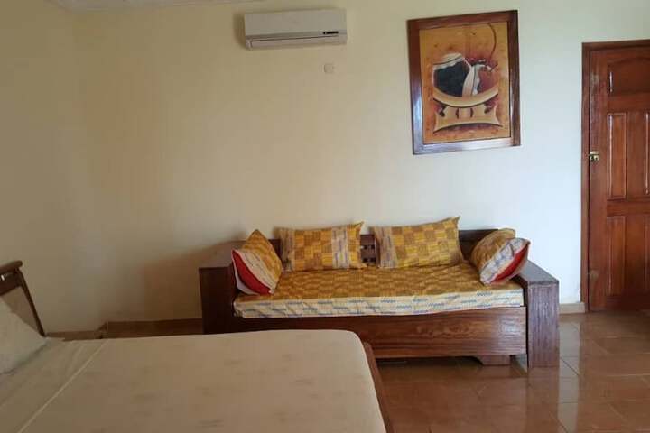 Room 8 of 8