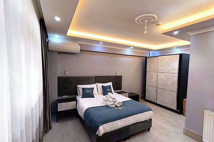 Room 7 of 30