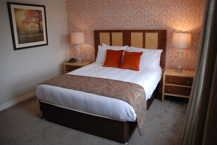 Room 6 of 56