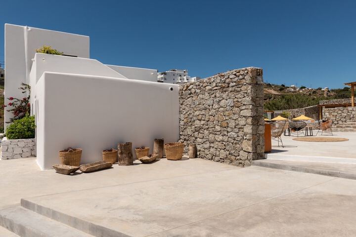 Hotel Exterior 57 of 80