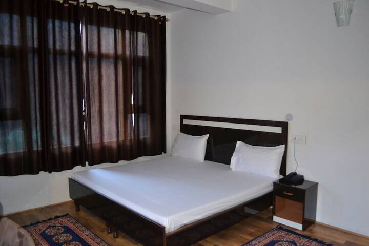 Room 2 of 24