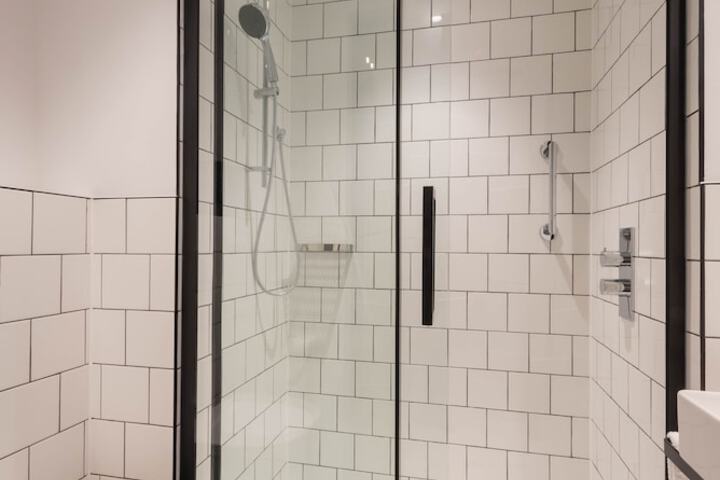 Room 14 of 24