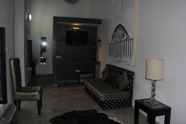 Room 10 of 52