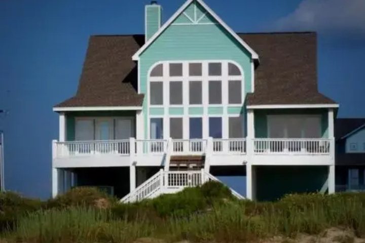 Exterior of Shore Thing by RedAwning