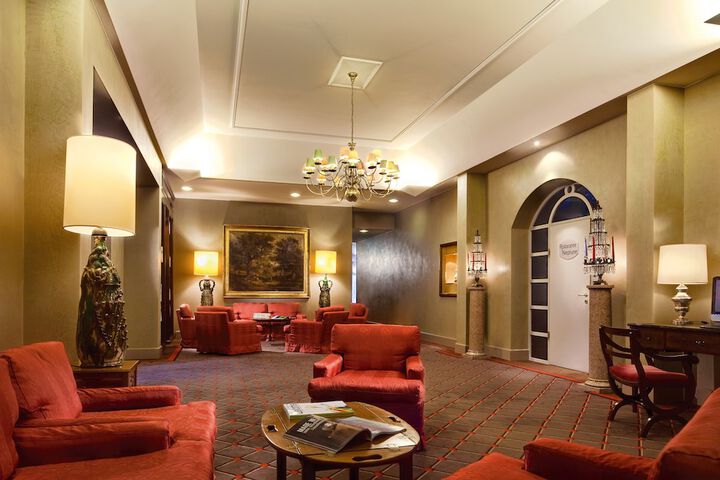 Guest Lobby