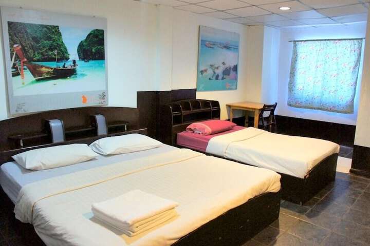 Room 5 of 47