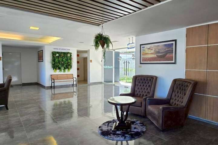 Guest Lobby