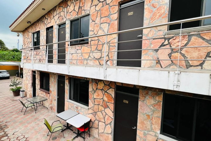 Hotel Villas Pralaya
