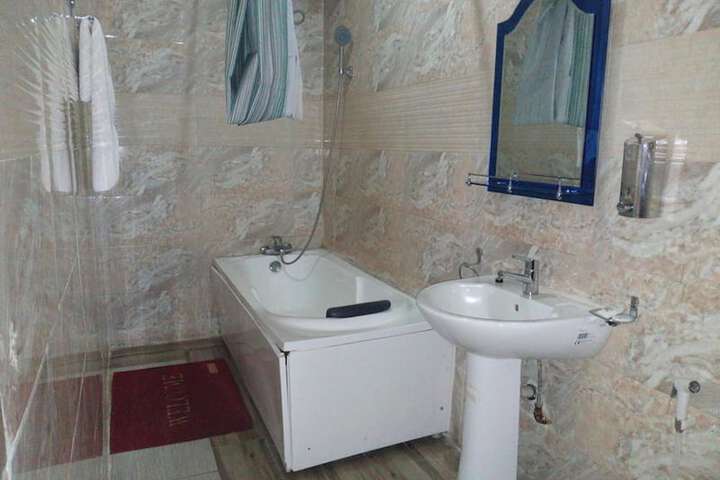 Room 8 of 23