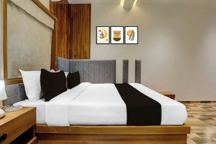 Room 2 of 13