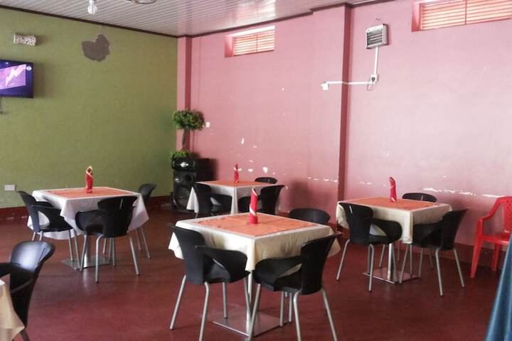 Dining 56 of 78