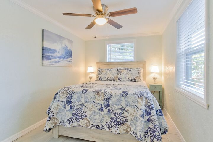 Room 2 of 124