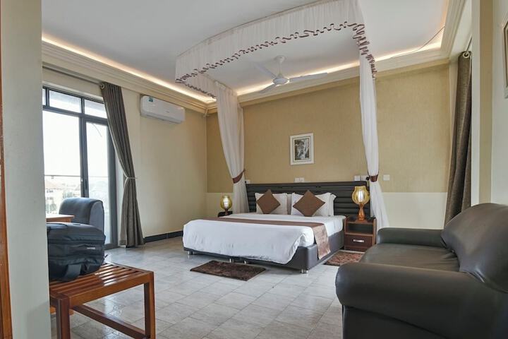 Room 5 of 36