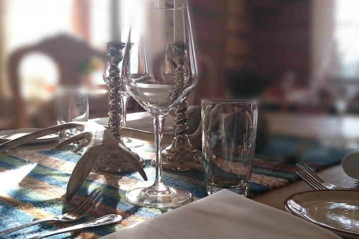 Dining 27 of 36