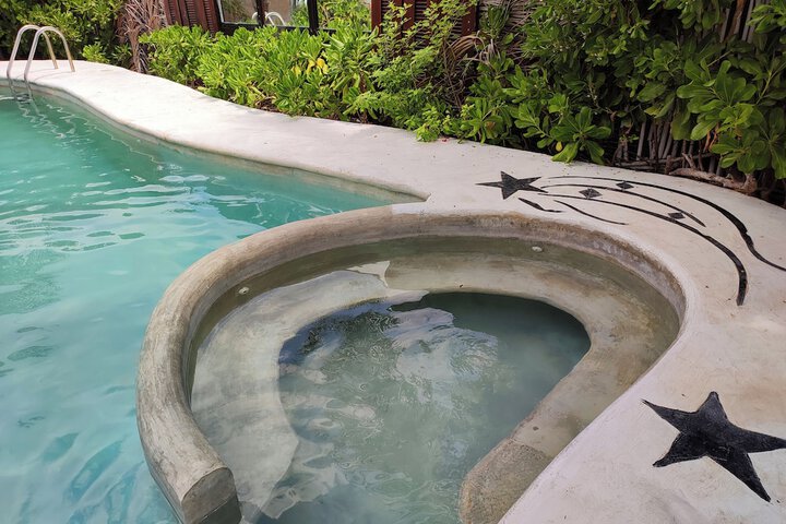 Pool 112 of 171
