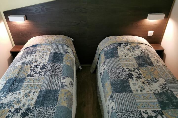 Room 6 of 58