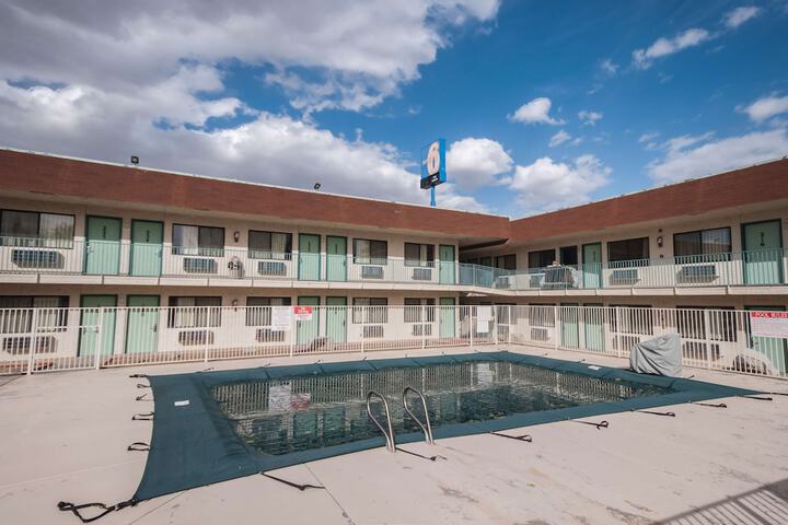 Pool 23 of 34