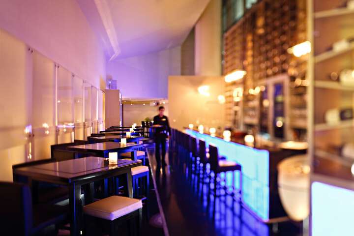 Lounge 115 of 160