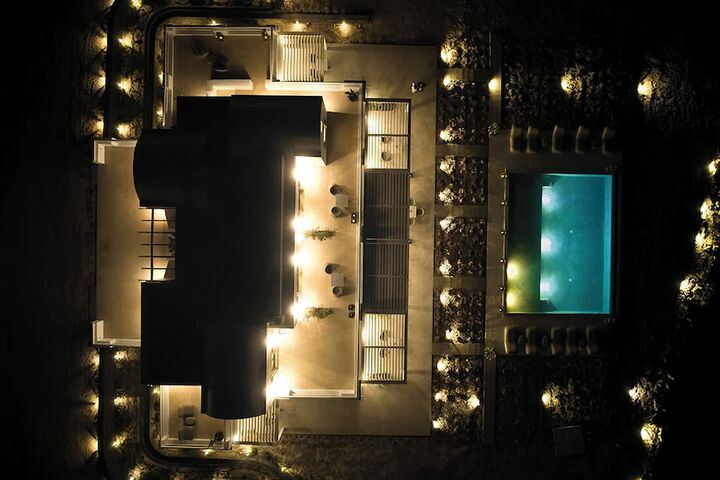 Hotel 76 of 87