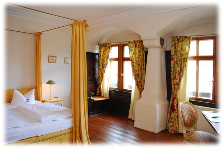 Room 3 of 19