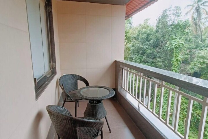 Terrace/Patio 3 of 11
