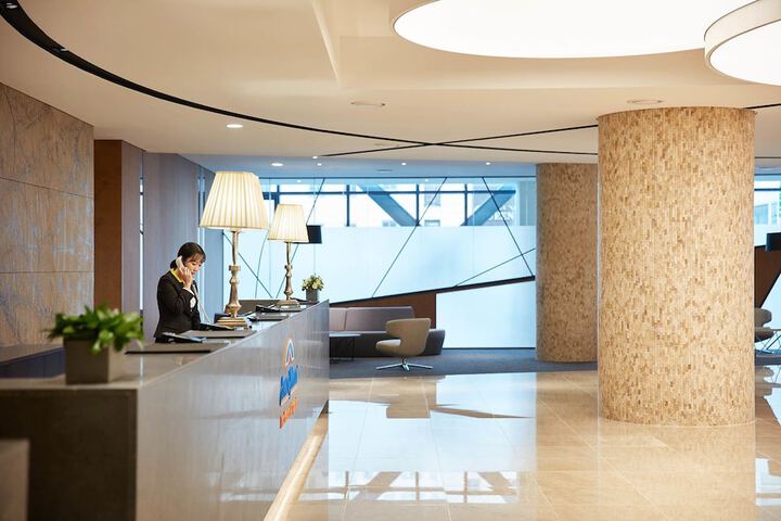 Hotel Lobby