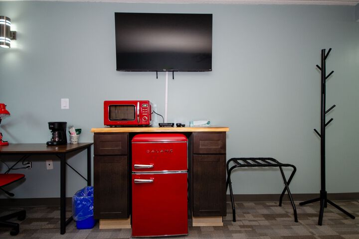 Room 10 of 19