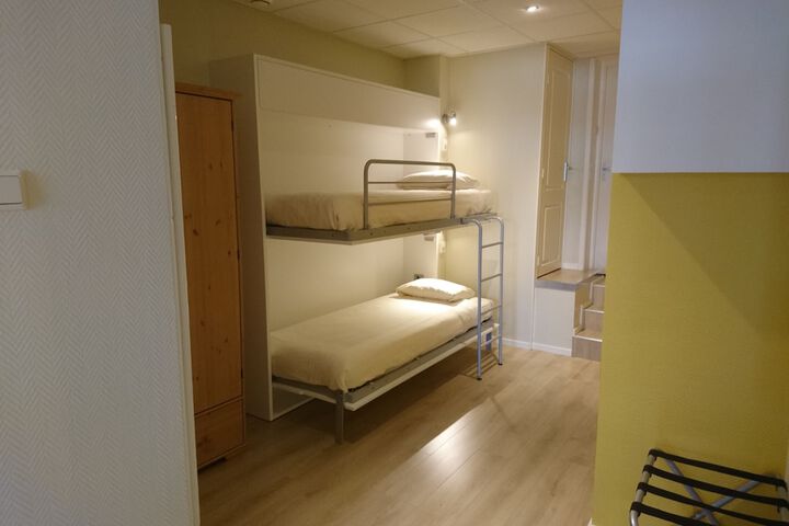 Room 31 of 50