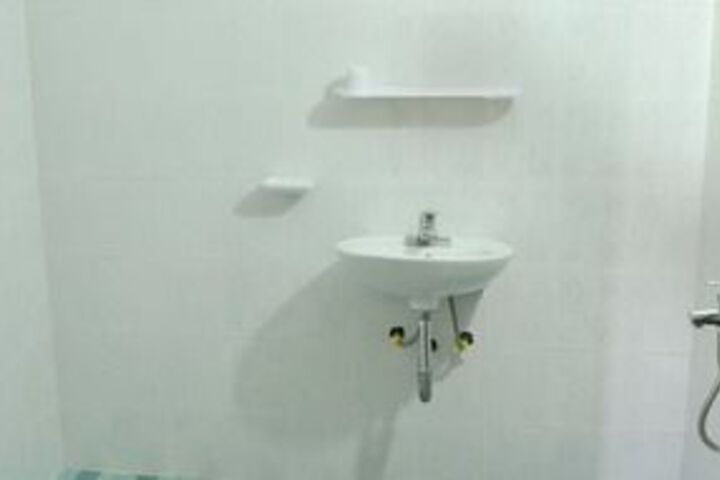 Room 3 of 17