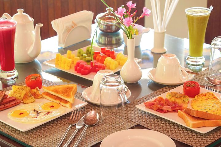 Breakfast/Coffee Service 55 of 73