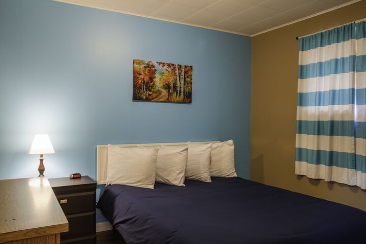 Room 10 of 48