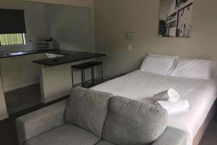 Room 13 of 24