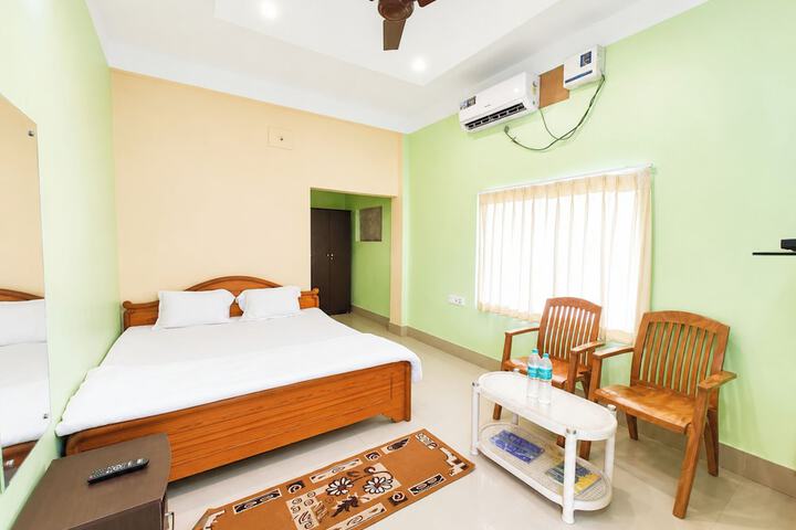Room 2 of 16